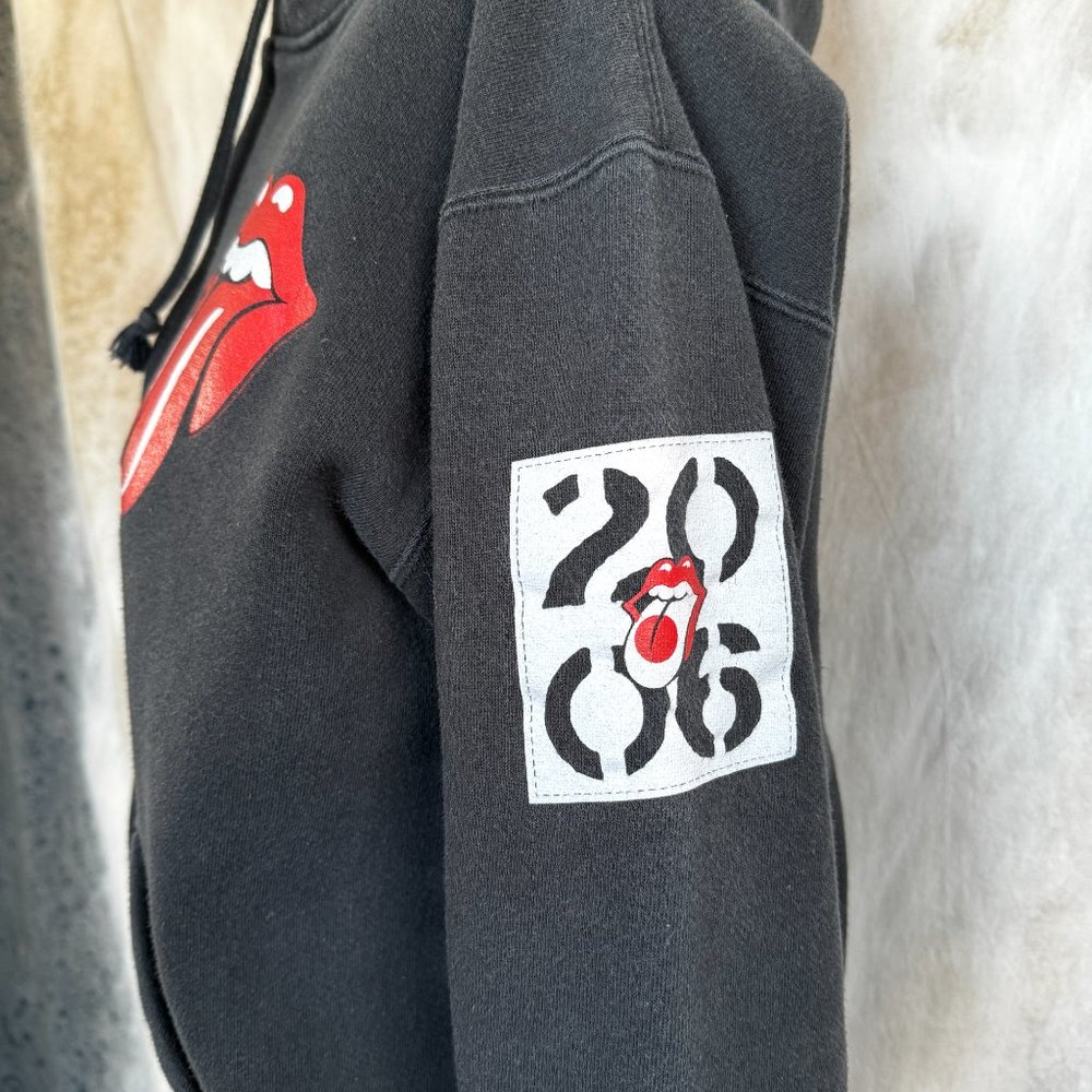 Vintage 2006 Rolling Stones Stage Crew Only Zip Hoodie - Picture 3 of 7